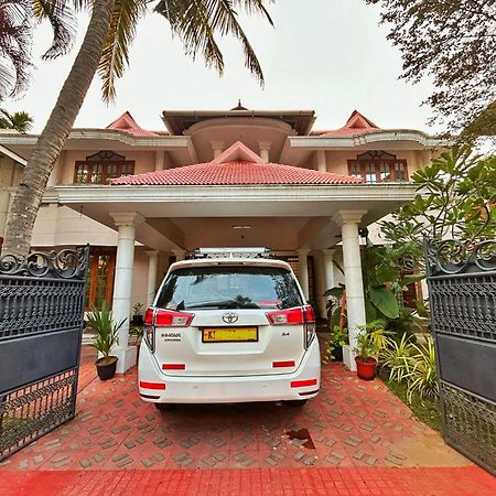 La Casa Trivandrum 4 Bhk Ac Luxury Villa At City Centre, Just 6 Kms To Airport & 5 Min Drive To Padmanabha Swamy Temple Тривандрум Экстерьер фото