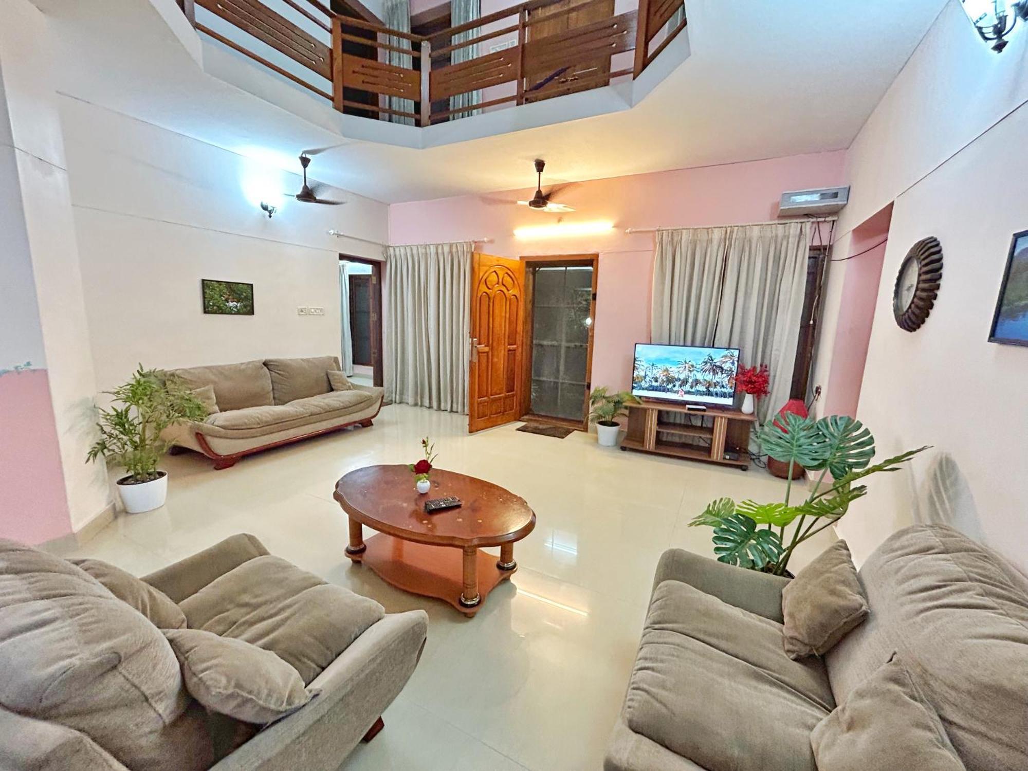 La Casa Trivandrum 4 Bhk Ac Luxury Villa At City Centre, Just 6 Kms To Airport & 5 Min Drive To Padmanabha Swamy Temple Тривандрум Экстерьер фото