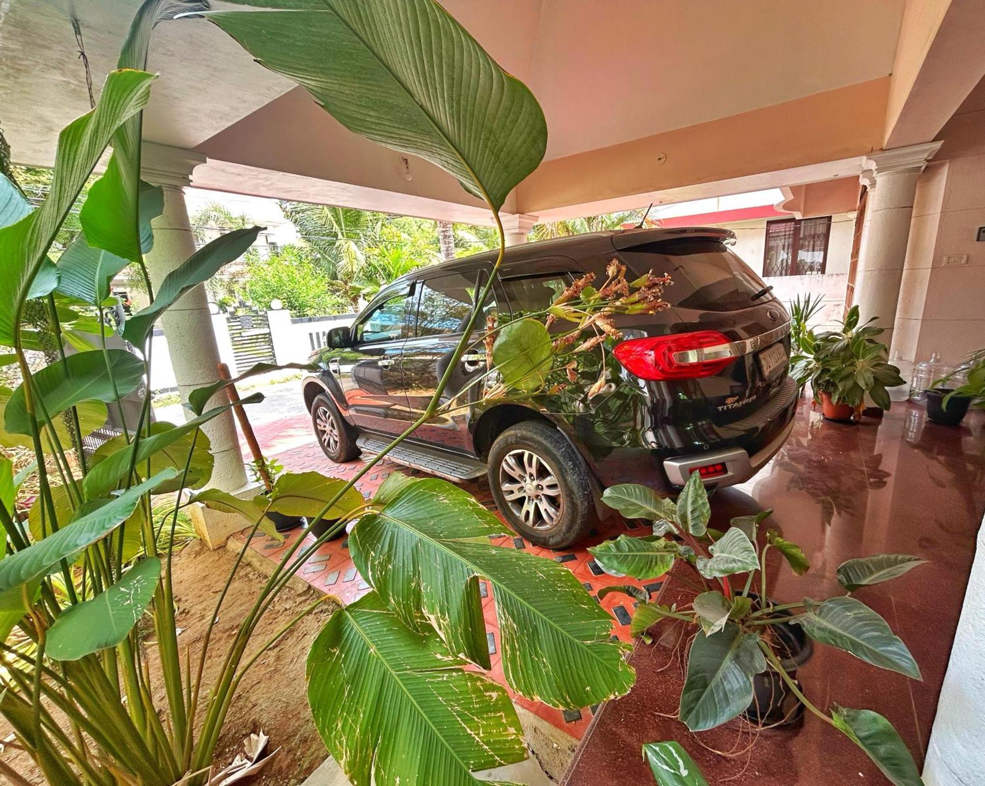 La Casa Trivandrum 4 Bhk Ac Luxury Villa At City Centre, Just 6 Kms To Airport & 5 Min Drive To Padmanabha Swamy Temple Тривандрум Экстерьер фото